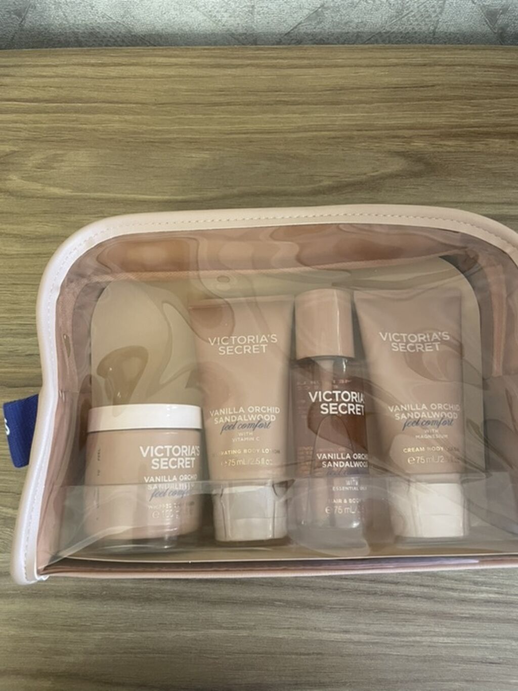 Kosmetik dəst, 4 məhsul, Yeni, Pulsuz çatdırılma — Kosmetik və parfüm dəstləri, Bakı (9)