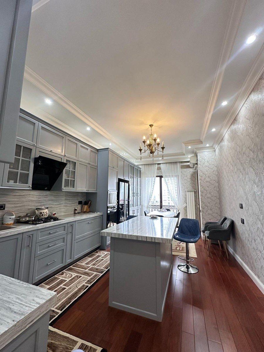Satılır 4 otaqlı yeni tikili 216 m² — Mənzil, Bakı (10)