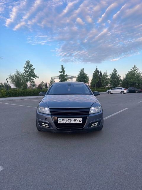 Opel Astra, 1.6 L, 2004 il, 207 900 km — Salyan