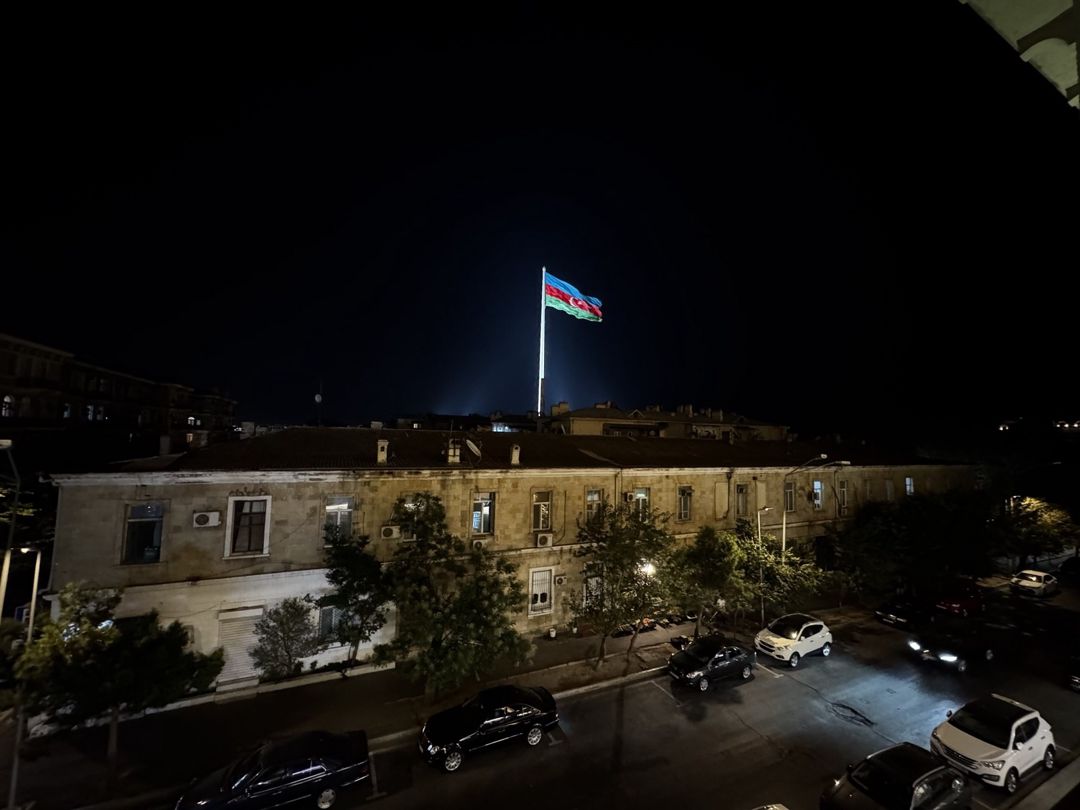İcarəyə verilir 3 otaqlı yeni tikili 100 m² — Mənzil, Bakı (2)