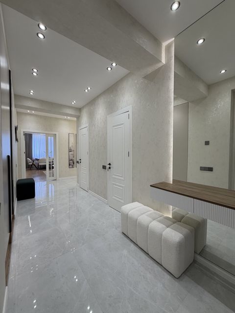 Satılır 3 otaqlı yeni tikili 120 m² — Bakı