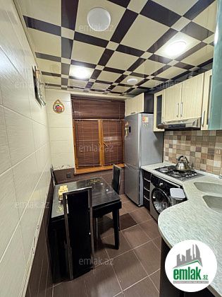 Satılır 2 otaqlı 55 m² köhnə tikili Ayna Sultanova heykəli — Mənzil (5)