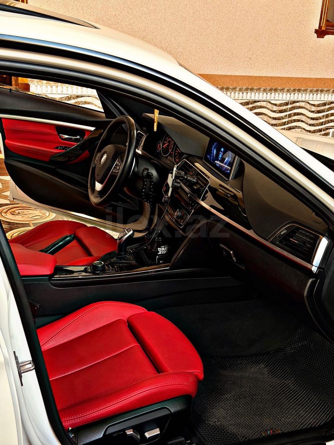 2016 BMW 330, 2.0 L, 2016, 166,000 km — Avtomobillər, Gədəbəy (10)