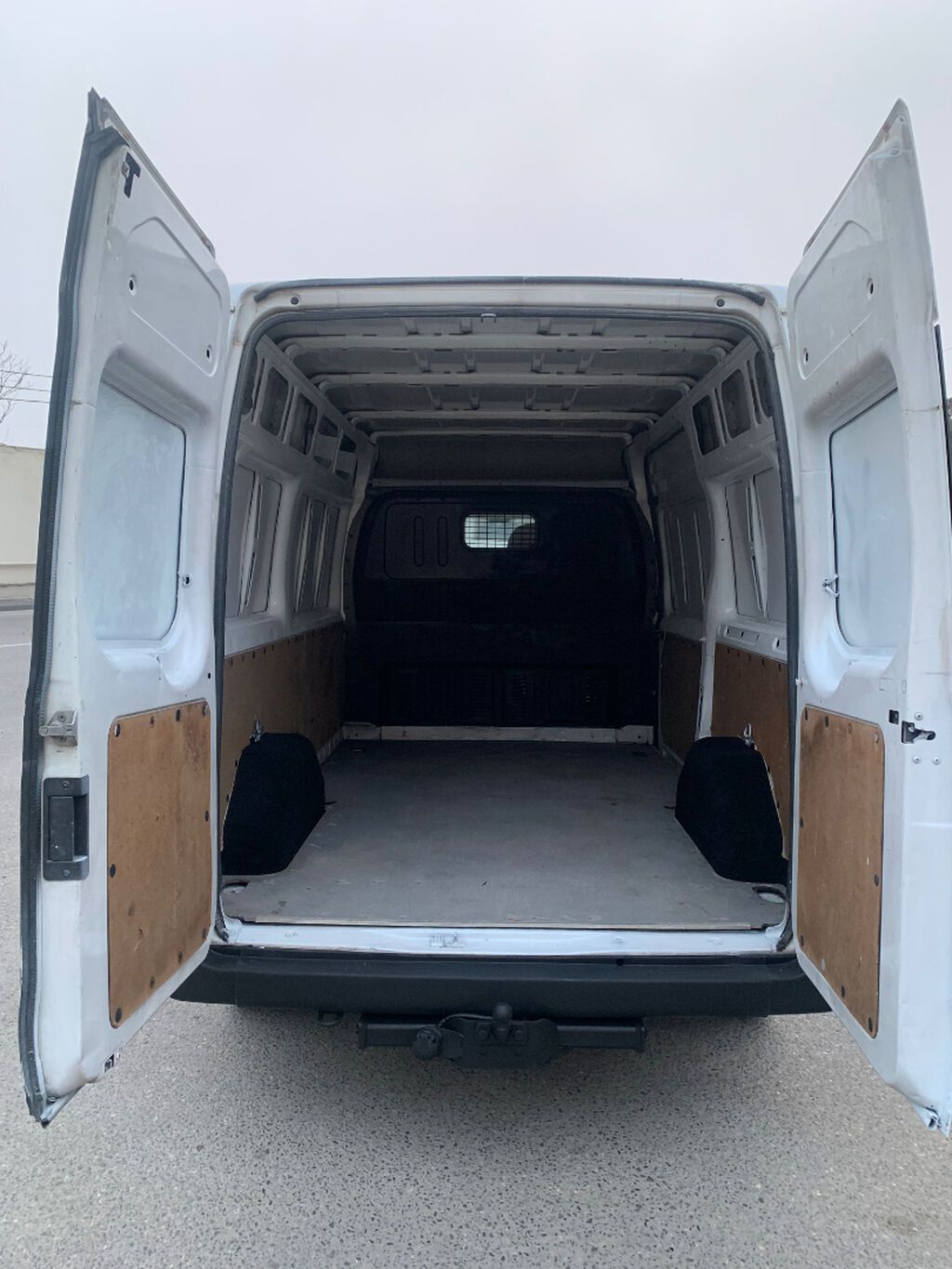 Ford Transit, 2011 icarəsi Salam.depozit 1000m aylıq ödeniş 950m — Minik avtomobili icarəsi, Bakı (4)
