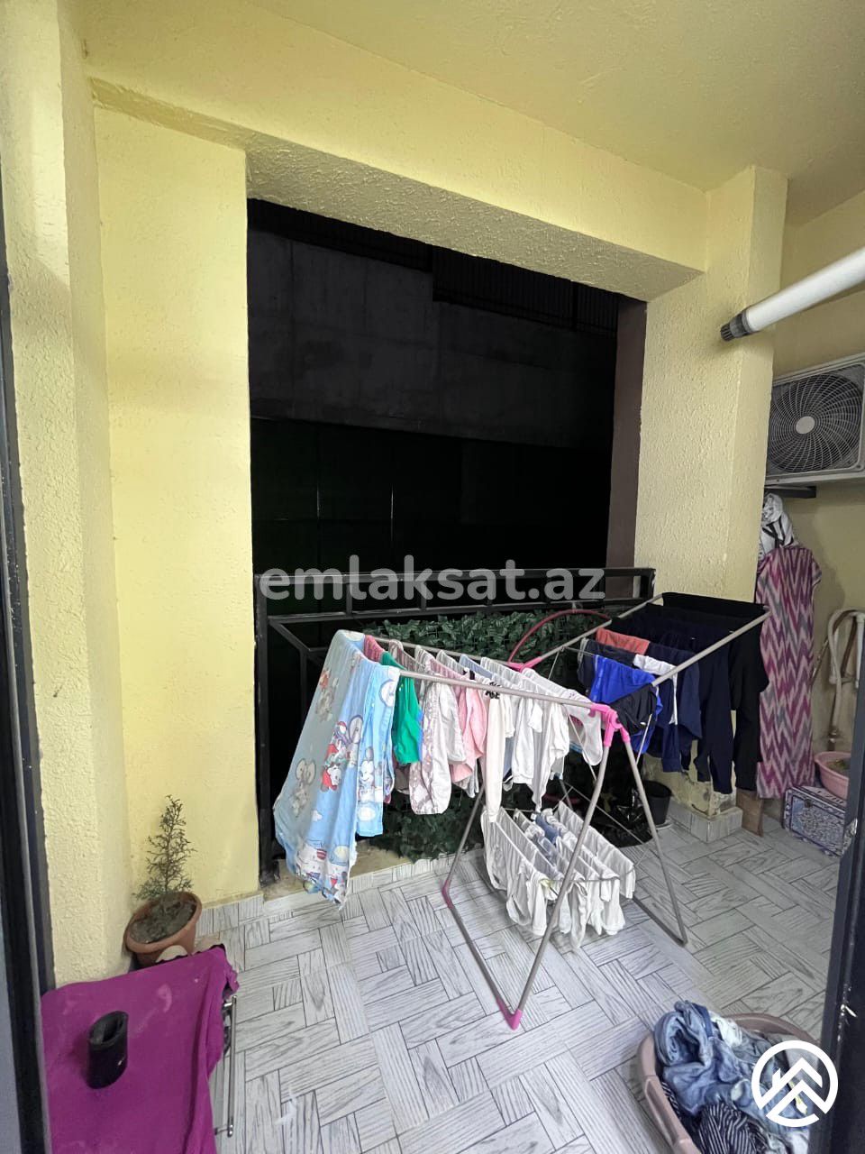 Satılır 2 otaq köhnə tikili 60 m², Bakıxanov — Mənzil, Bakı (8)
