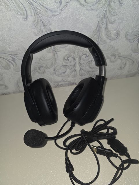 2E brendli oyun qulaqlığı və mikrofonlu headset - Tam ölçülü — Saray