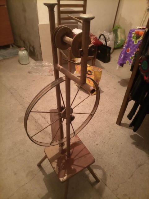 Taxta əlçəkli ip əyirmə çarxı (spinning wheel) - Material: əsasən — Bakı