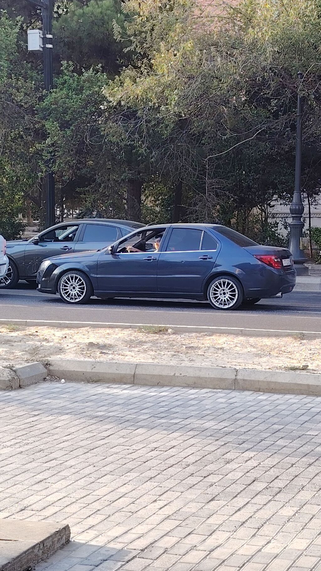 17lik disk. barter zavod disk+ pul. 16 da olar. taxıda sururem deye — Avtomobillər, Sanqaçal