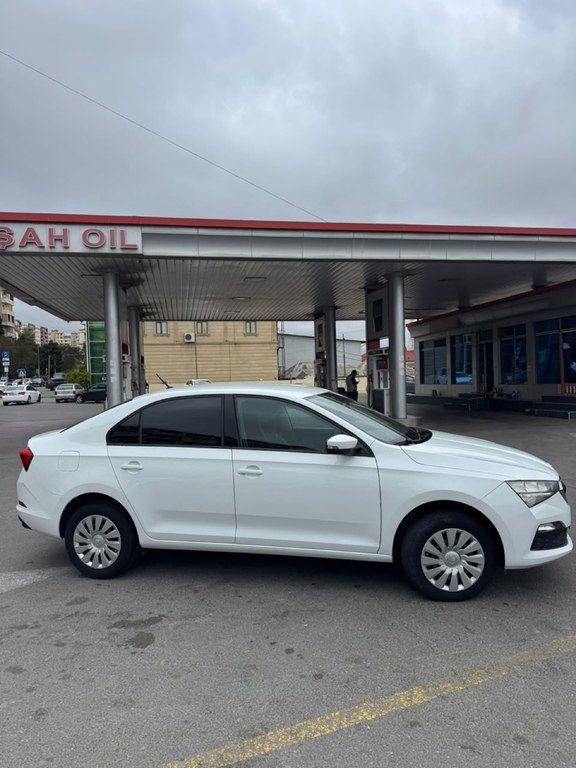 Skoda Rapid, 1.6 L, 2020 il, 184 000 km 77-OY-683 — Avtomobillər, Bakı (4)