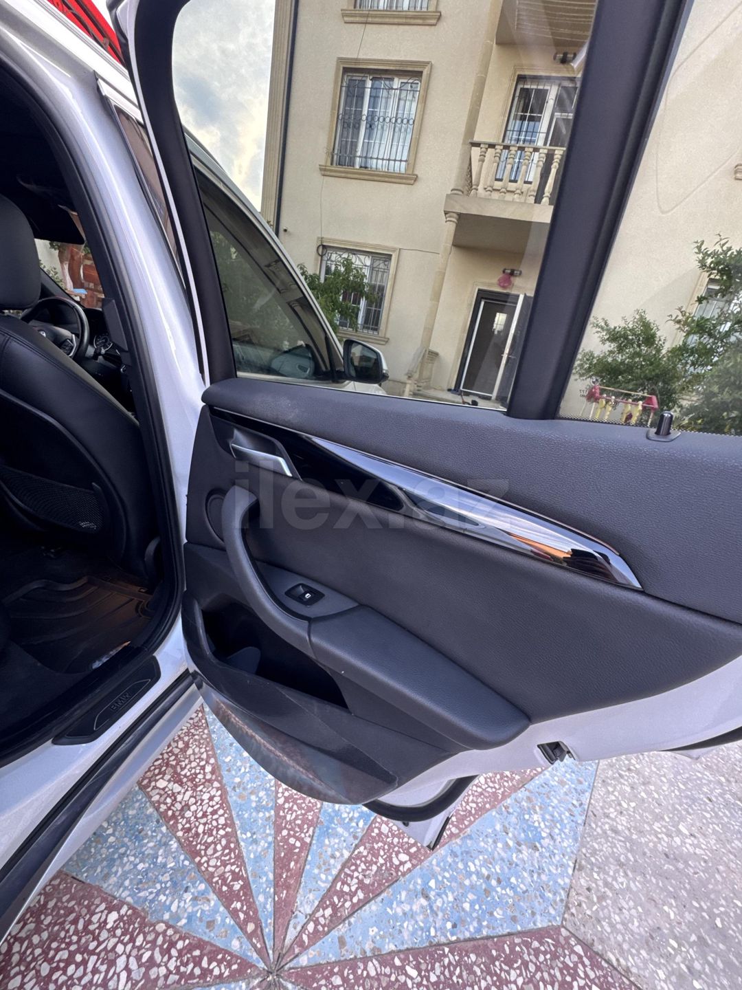 2016 BMW X1, 2.0 L, 2016, 199,000 km — Avtomobillər, Bakı (10)