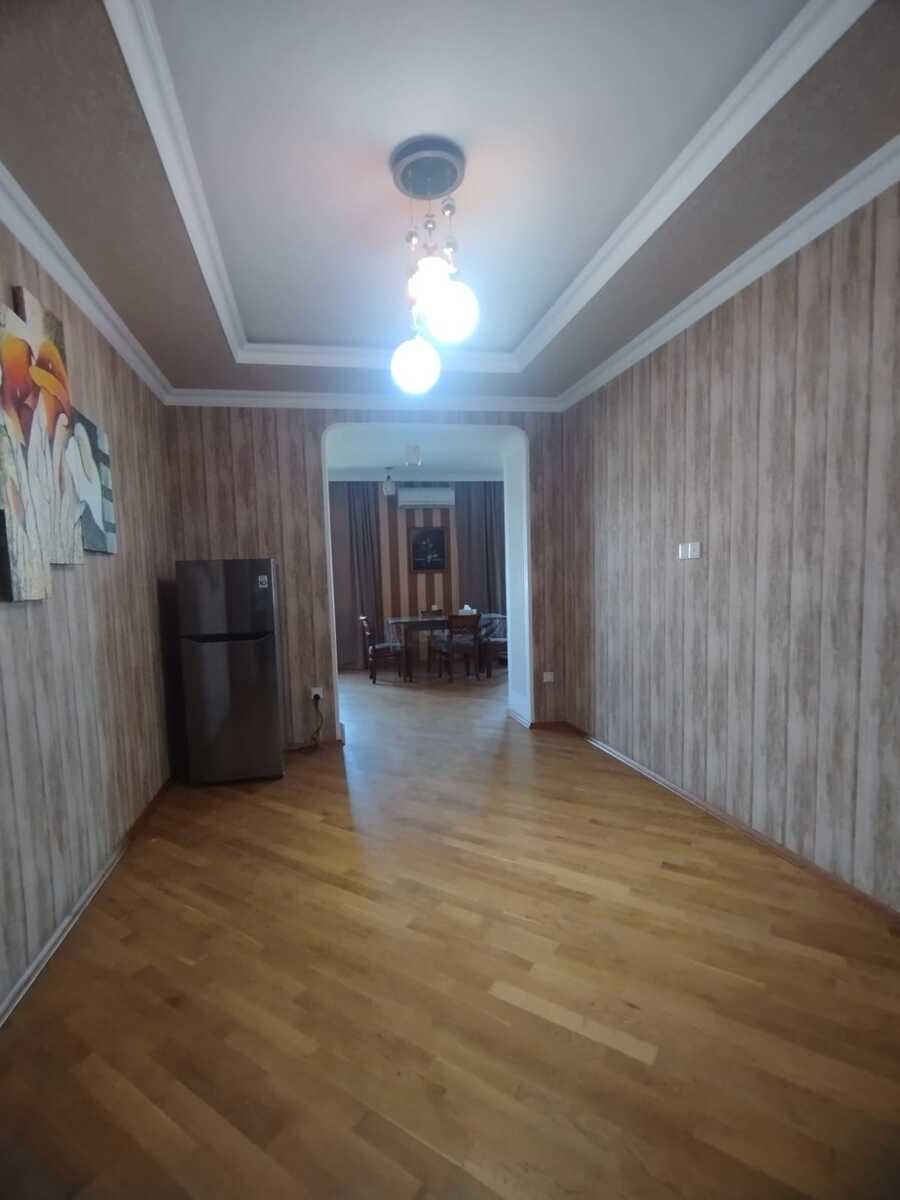 İcarəyə verilir 4 otaqlı köhnə tikili 120 m² — Mənzil, Bakı (12)