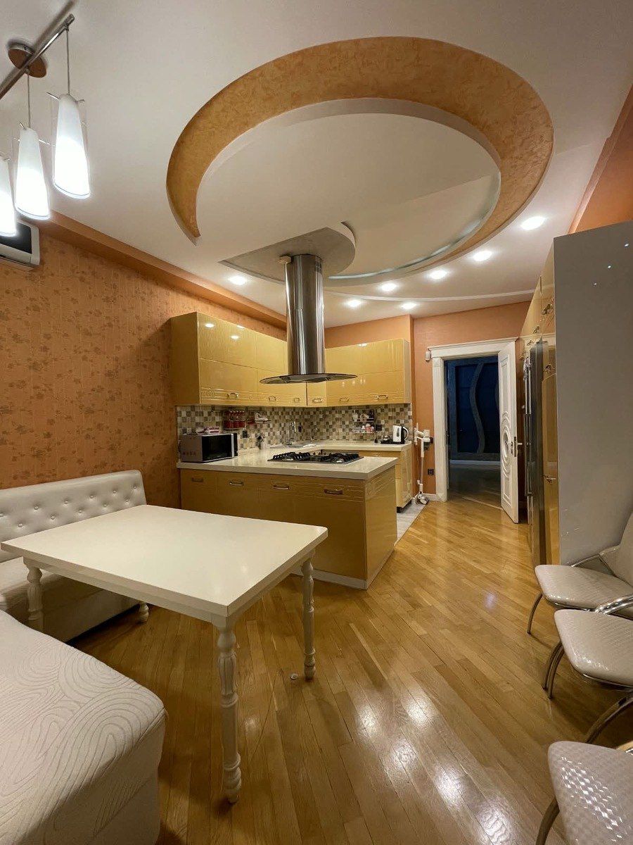 Satılır 4 otaqlı yeni tikili 185 m² — Mənzil, Bakı (11)