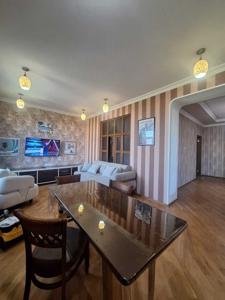 İcarəyə verilir 4 otaqlı köhnə tikili 120 m² — Mənzil, Bakı (4)