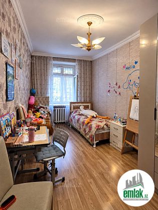 Satılır 3 otaqlı 90 m² köhnə tikili Nizami r — Mənzil (10)