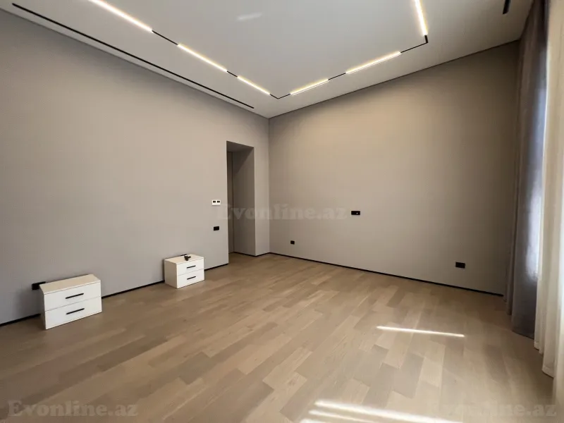 Satılır 3 otaqlı Mənzil Köhnə tikili 110 m² Bakı, Səbail r., 28 May m — Mənzil, Bakı (7)