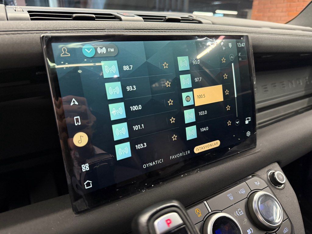 Land Rover Defender, 3.0 L, 2023 il, 60 000 km — Avtomobillər, Bakı (12)