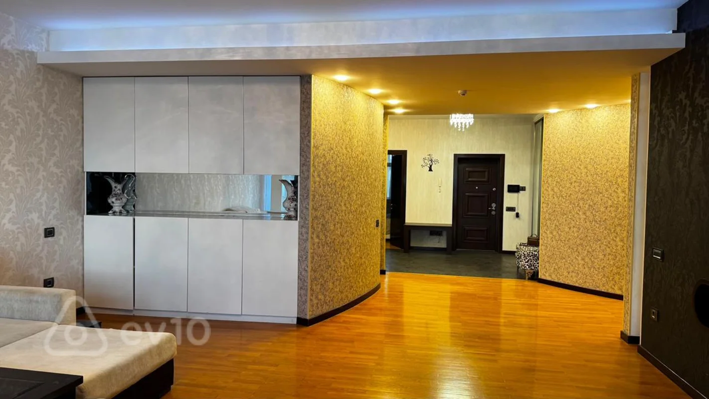 4 otaqlı mənzil, 180 m², Namiq Əliyev — kirayə — Mənzil, Bakı (10)