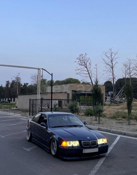 1998 BMW 318, 2.0 L, 1998, 444,444 km — Sumqayıt