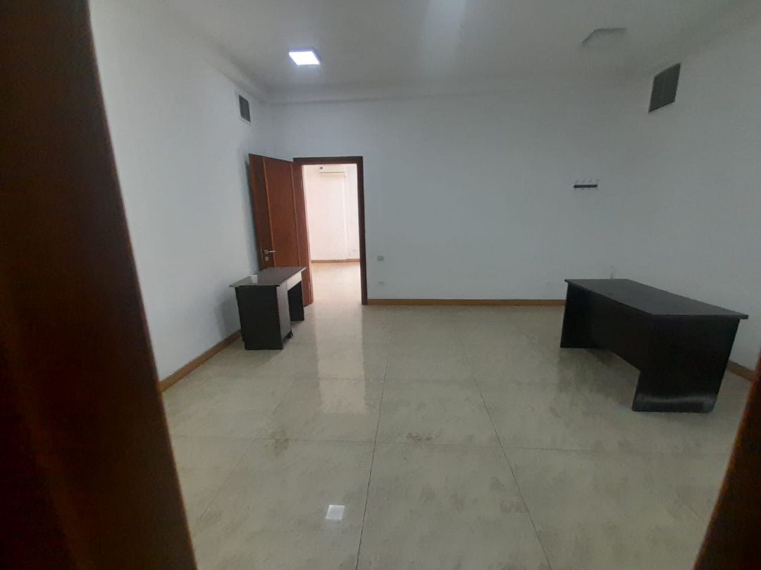 İcarə: 4 otaqlı Ofis, 110 m², Nəriman Nərimanov rayonu — Ofis, Bakı (4)