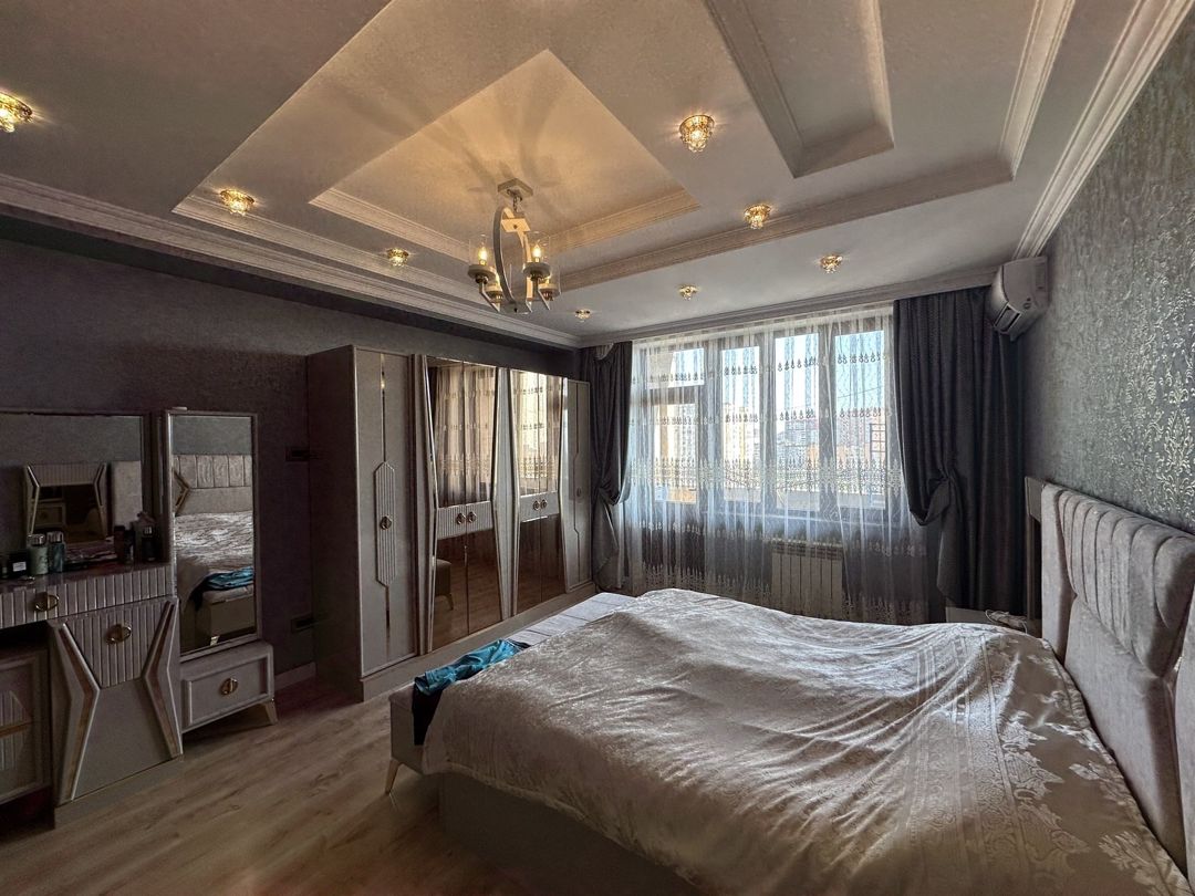 Satılır 4 otaqlı yeni tikili 265 m² — Mənzil, Bakı (7)