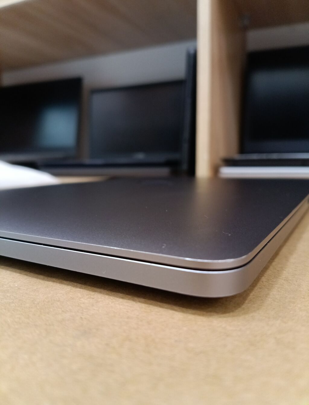 Başlıq: MacBook Pro 15.4 / Core i7 / 16GB RAM / Radeon Pro 555X — Apple Macbook, Bakı (8)