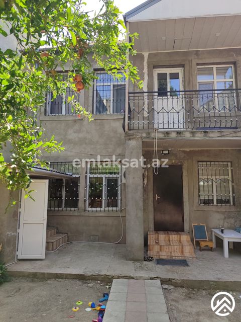 Satılır 5 otaq həyət evi / bağ evi 180 m², Avtovağzal metrosu — Bakı