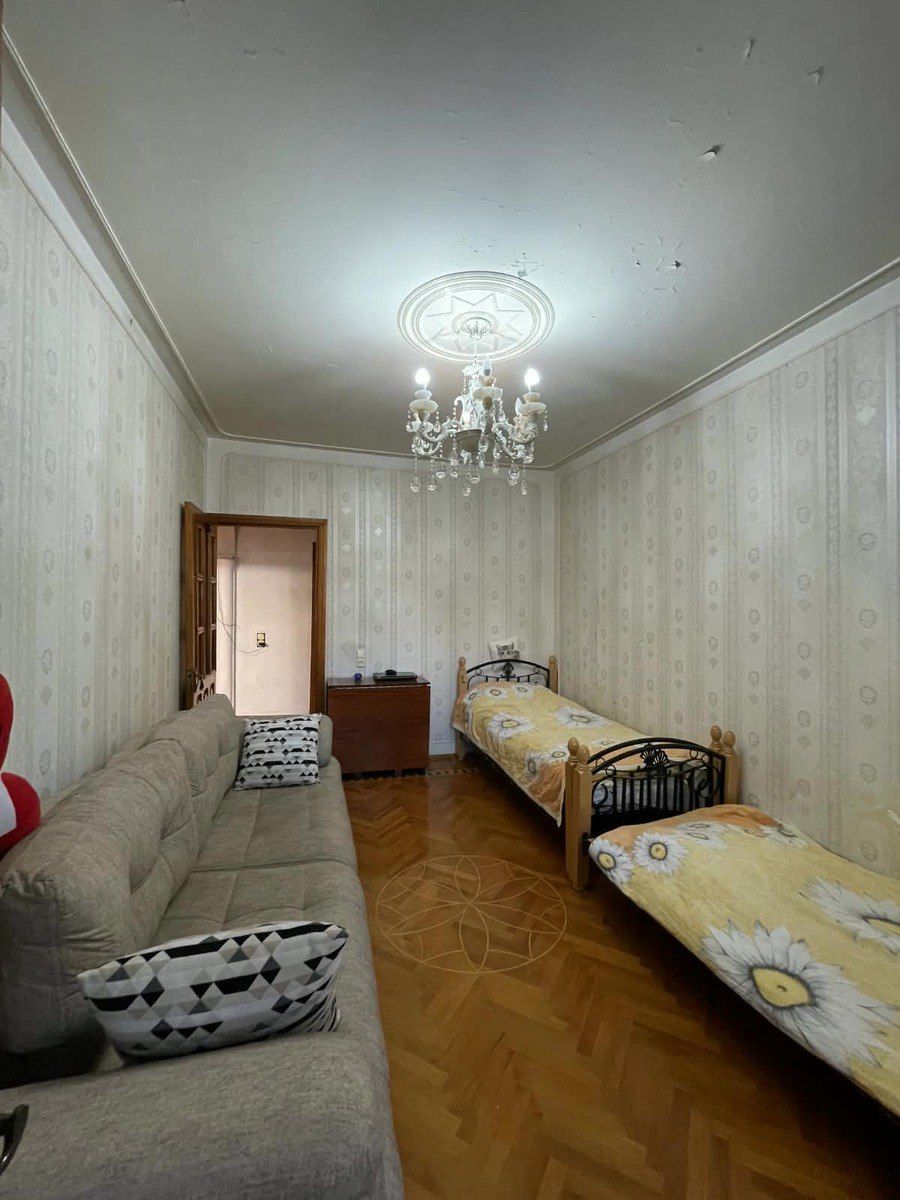 Satılır 4 otaqlı köhnə tikili 111 m² — Mənzil, Bakı (8)