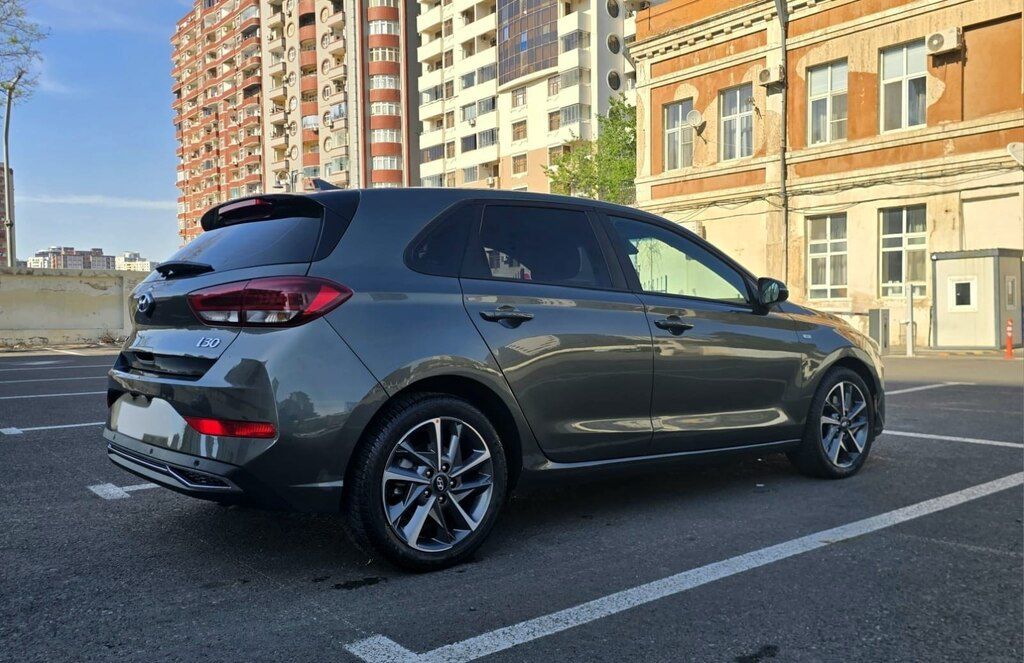 Hyundai i30, 1.0 L, 0.44 kWh, 2023 il, 38 000 km — Avtomobillər, Bakı (2)