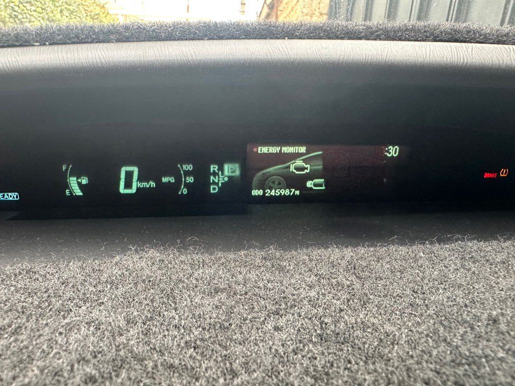 Toyota Prius, 1.8 L, 1.3 kWh, 2015 il, 394 000 km 77-LN-546 — Avtomobillər, Bakı (6)