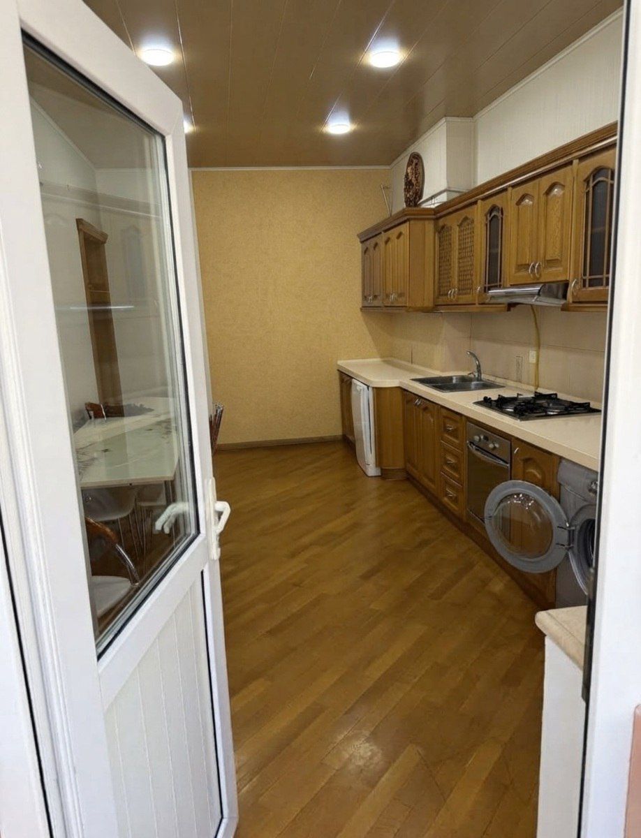 İcarəyə verilir 3 otaqlı köhnə tikili 165 m² — Mənzil, Bakı (10)