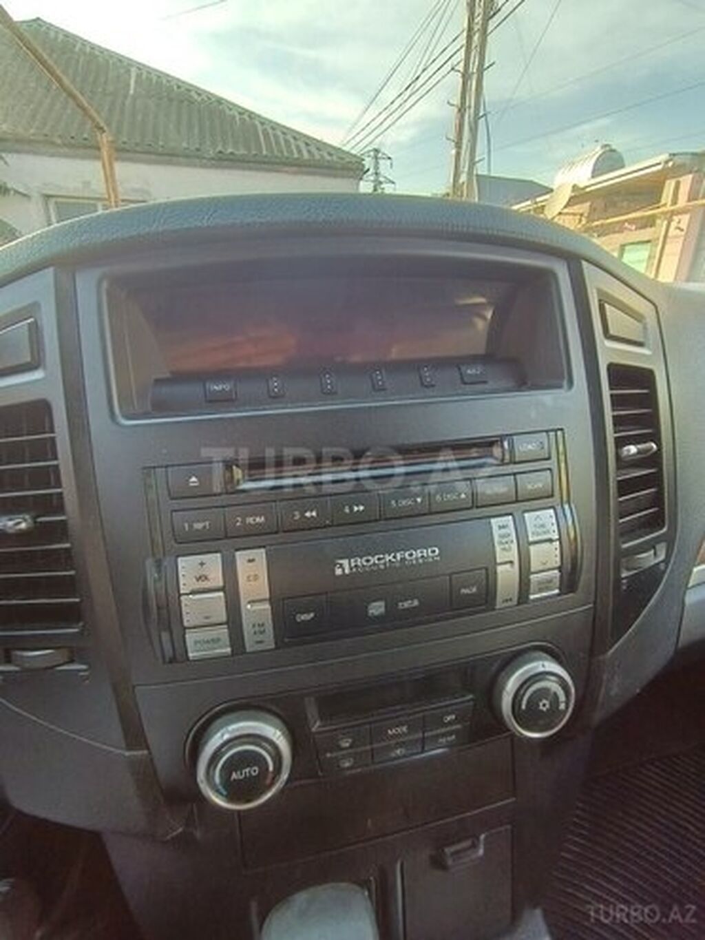 Mitsubishi Pajero, Orijinal, İşlənmiş — Salon detalları, Bakı