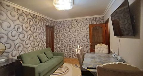 Satılır 2 otaqlı köhnə tikili 45 m² — Bakı