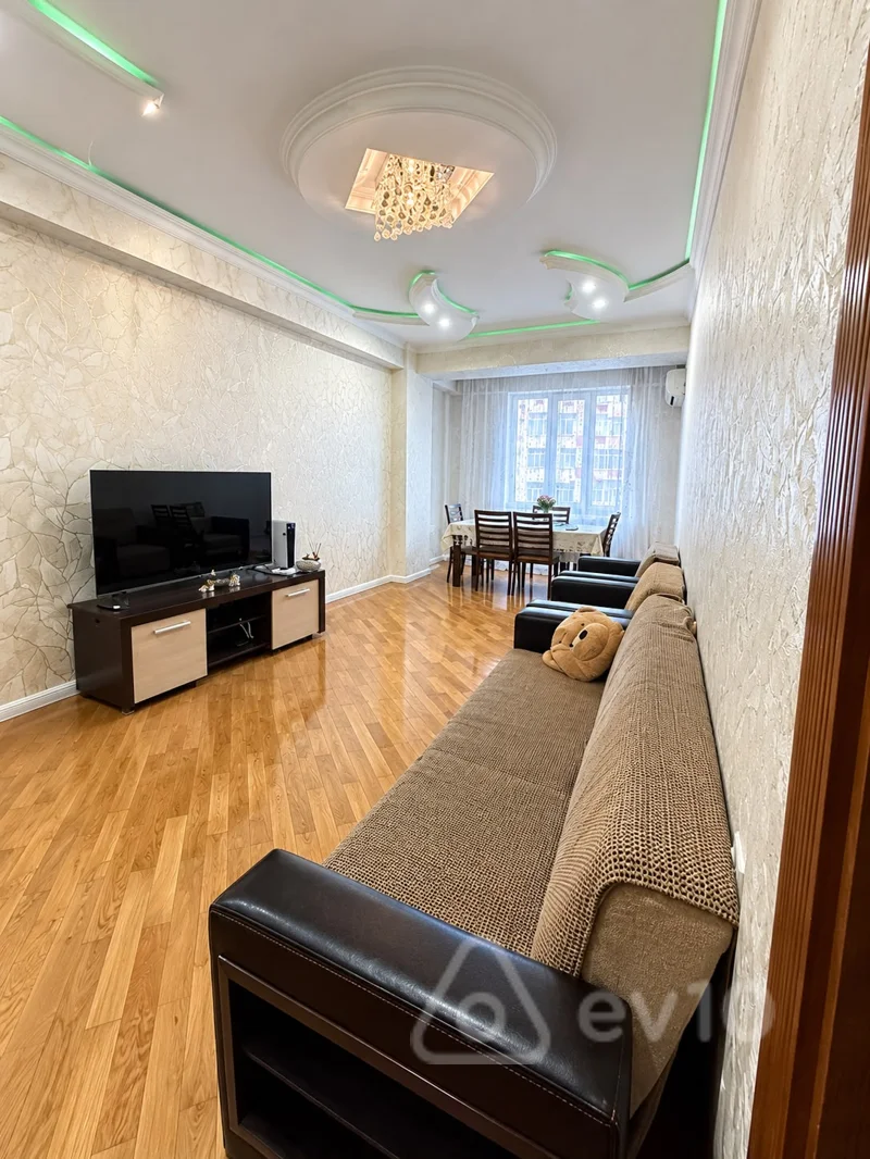 2 otaqlı mənzil, 100 m², Həsən bəy Zərdabi küçəsi — Bakı