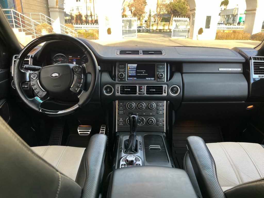 Land Rover Range Rover, 5.0 L, 2009 il, 250 000 km 10-LK-888 — Avtomobillər, Bakı (7)