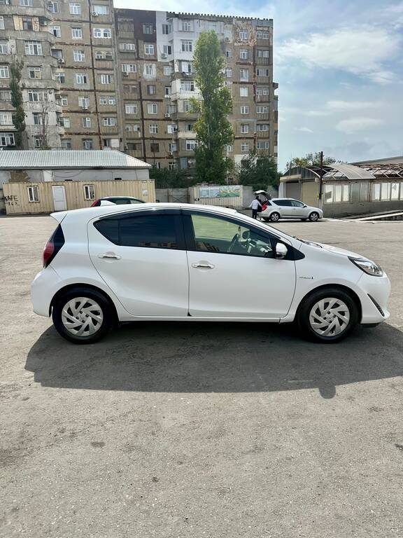 Toyota Aqua, 1.5 L, 0.87 kWh, 2018 il, 158 000 km — Avtomobillər, Bakı (5)