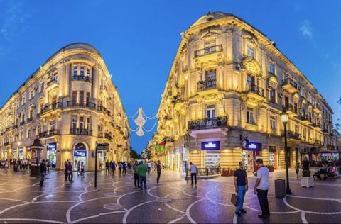 Satılır 4 otaqlı köhnə tikili 125 m² — Bakı