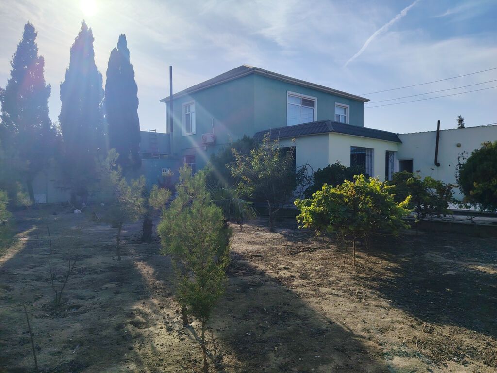 Şüvəlan Bravo yolunun üstündə bağ evi satılır. Obyekti var. Yol qırağı — Ev, villa, Bakı (5)