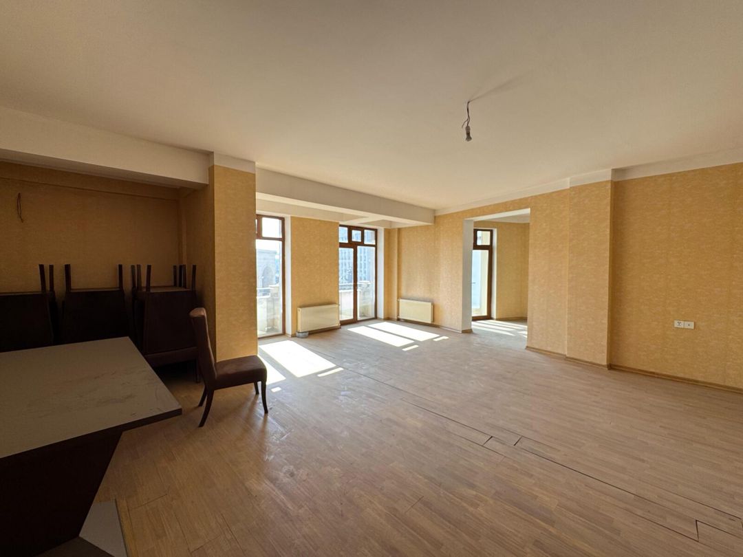 Satılır 6 otaqlı yeni tikili 266 m² — Mənzil, Bakı (12)