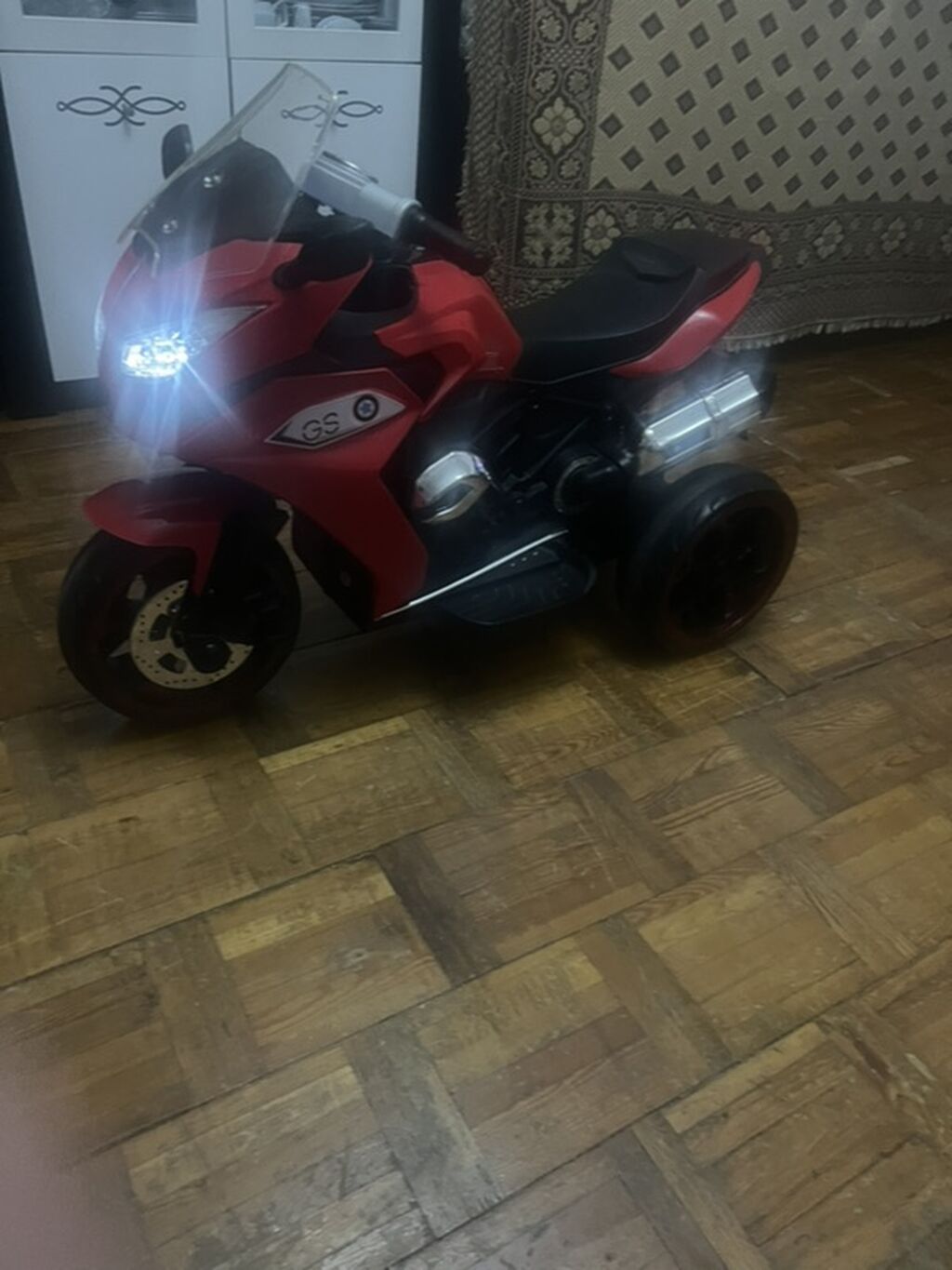Uşaq elektrik motosikleti – 3 təkərli, idman stili, qırmızı rəng ela — Oyuncaq nəqliyyatı, Sumqayıt (3)