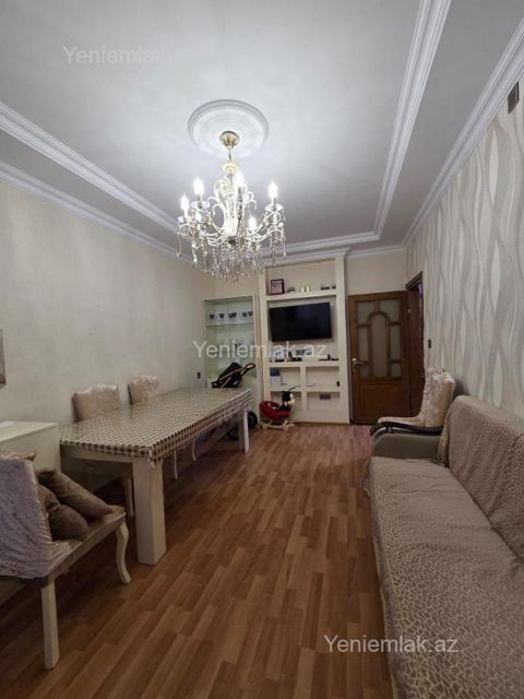 Satılır 3 otaqlı Bina evi menzil (Köhnə tikili), 70 m², Xətai rayonu — Bakı
