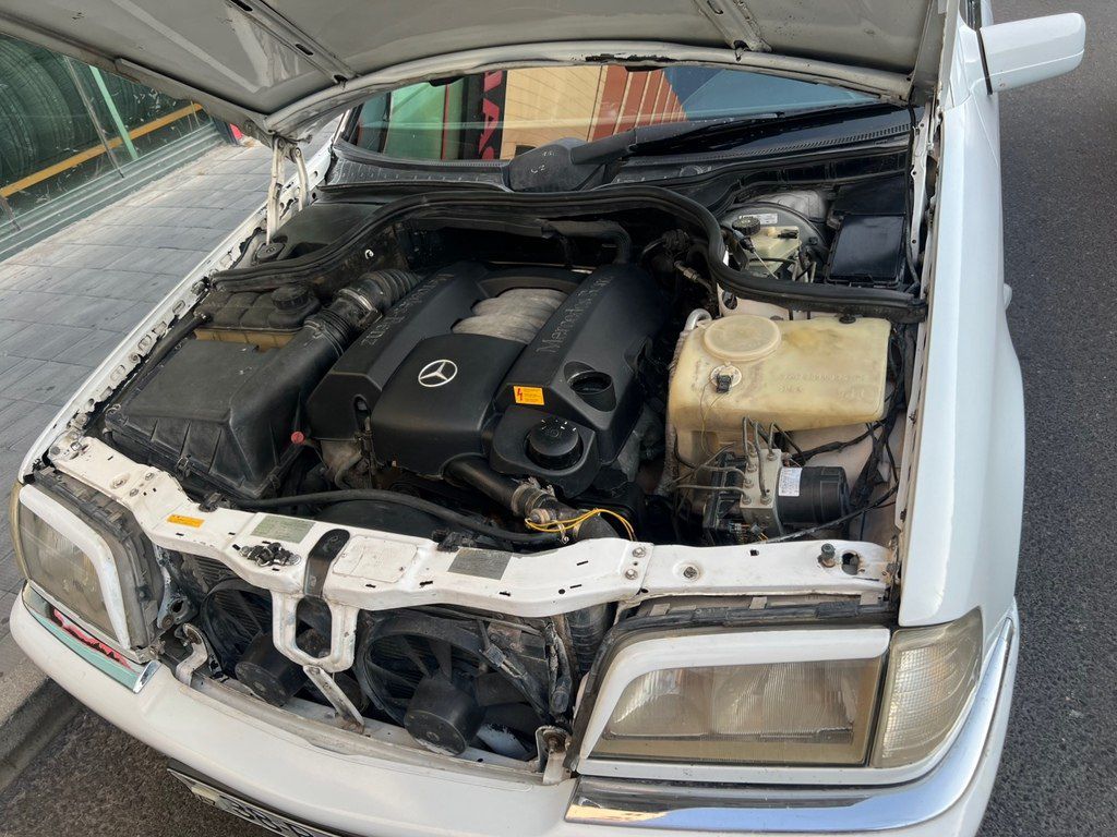 Mercedes C 240, 2.4 L, 1998 il, 555 846 km 38-BJ-370 — Avtomobillər, Bakı (10)