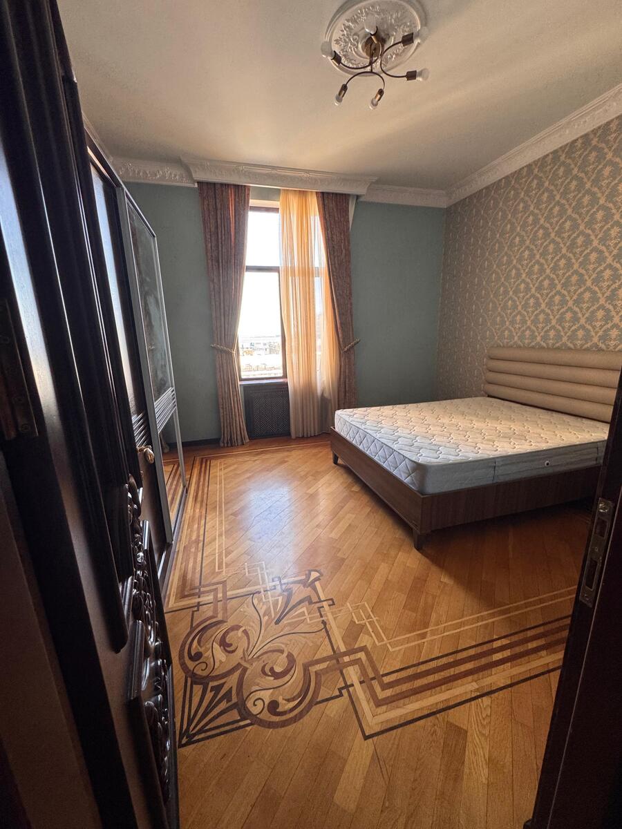İcarəyə verilir 4 otaqlı yeni tikili 150 m² — Mənzil, Bakı (9)
