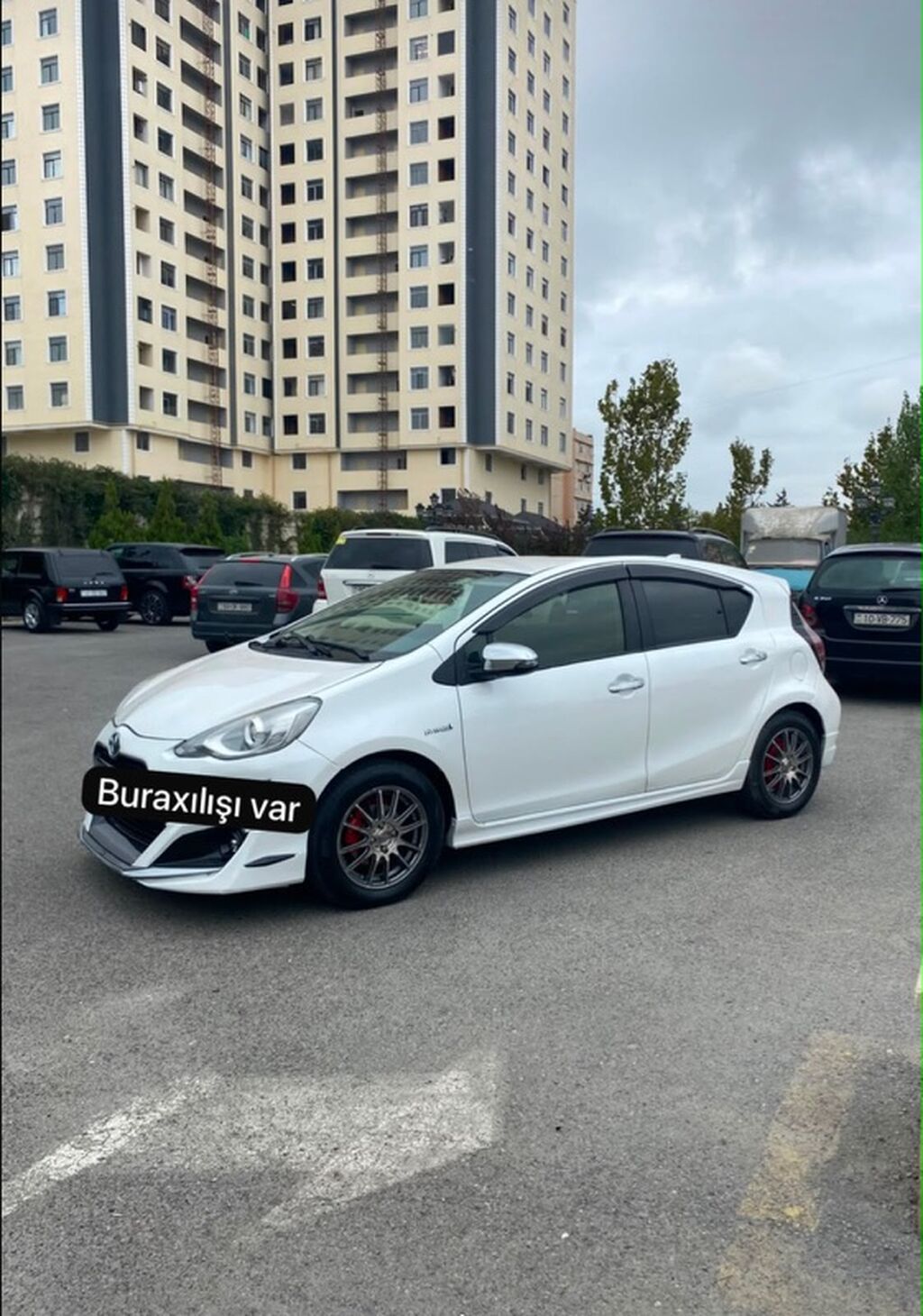 Toyota Aqua Hybrid – ağ rəngli, şəhər üçün ideal kompakt hetçbek 99-SJ-199 — Avtomobillər, Bakı (4)
