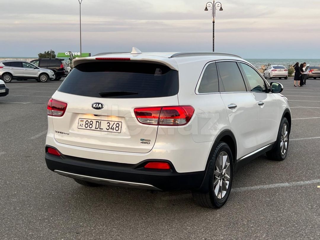 2016 Kia Sorento, 2.0 L, 2016, 46,000 km 88-DL-348 — Avtomobillər, Bakı (7)