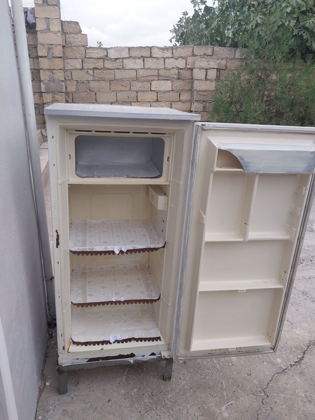 Bir kameralı şkaf tipli soyuducu - Üst hissədə kiçik dondurucu bölmə — Soyuducular, Xırdalan (2)