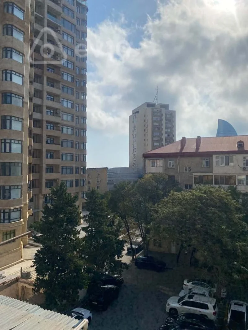 3 otaqlı mənzil, 75 m², İceriseher metro — Mənzil, Bakı (3)