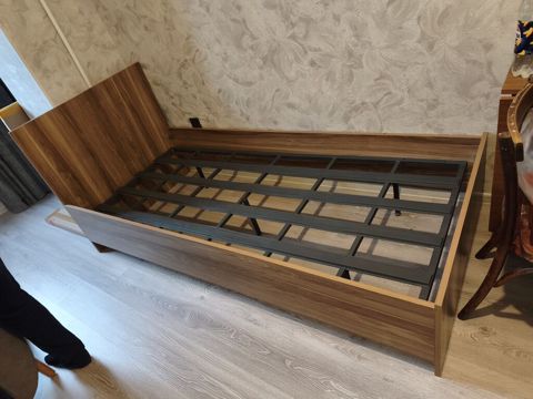 Tək nəfərlik çarpayı. 1 il işlənib köçlə bağlı ucuz satılır — Bakı