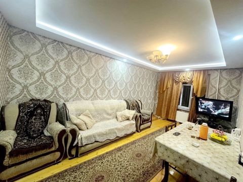 4 otaqlı mənzil – geniş və işıqlı - Plan: qonaq otağı, ayrıca mətbəx — Bakı