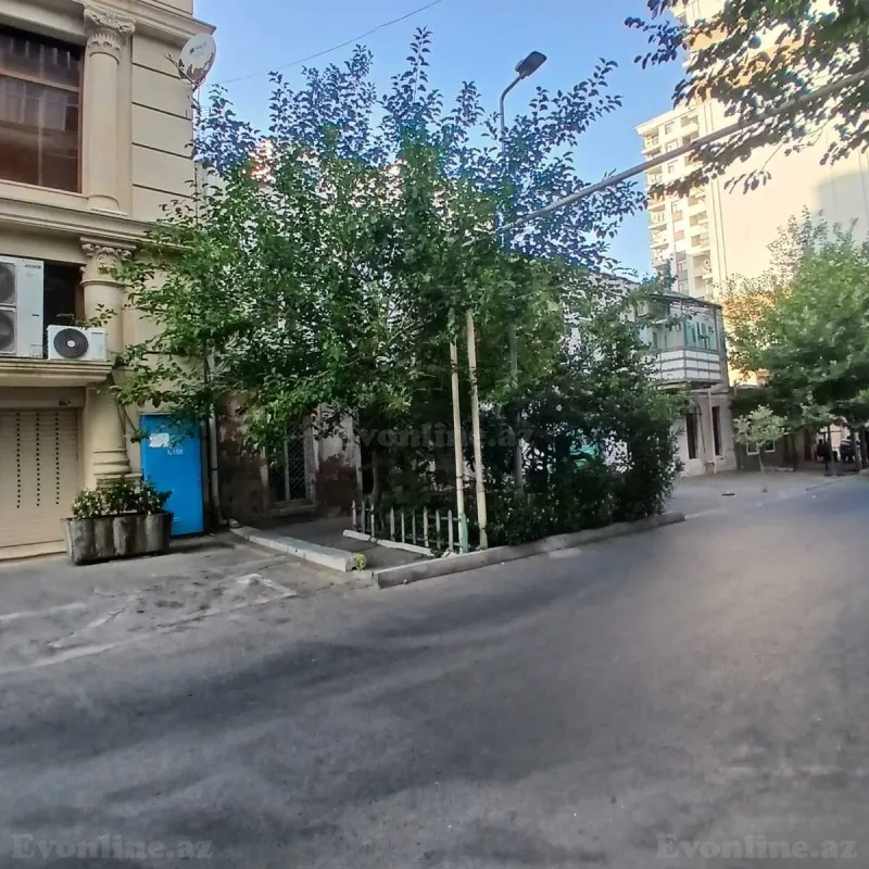Satılır 1 otaqlı Mənzil Köhnə tikili 25 m² Bakı, Nəsimi r — Bakı