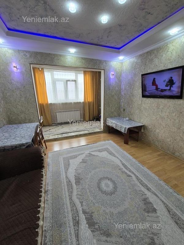 Satılır 3 otaqlı Bina evi menzil (Köhnə tikili), 70 m², 12-ci mikrorayon — Mənzil, Sumqayıt (2)